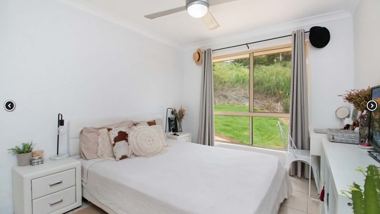 Room in a share house