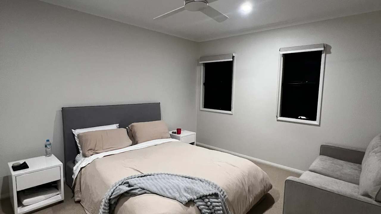 Room with ensuite in a share house