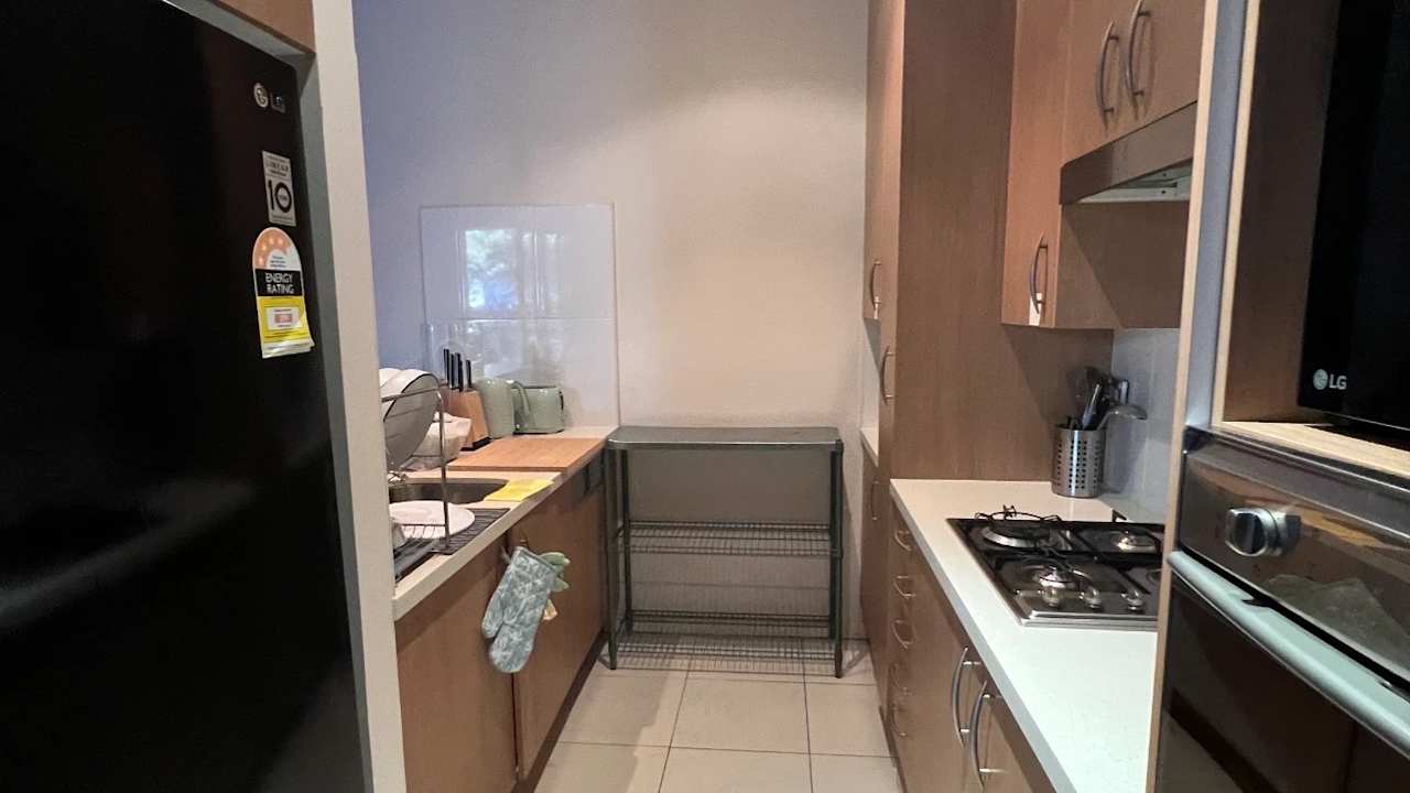 Furnished room with ensuite in a flatshare