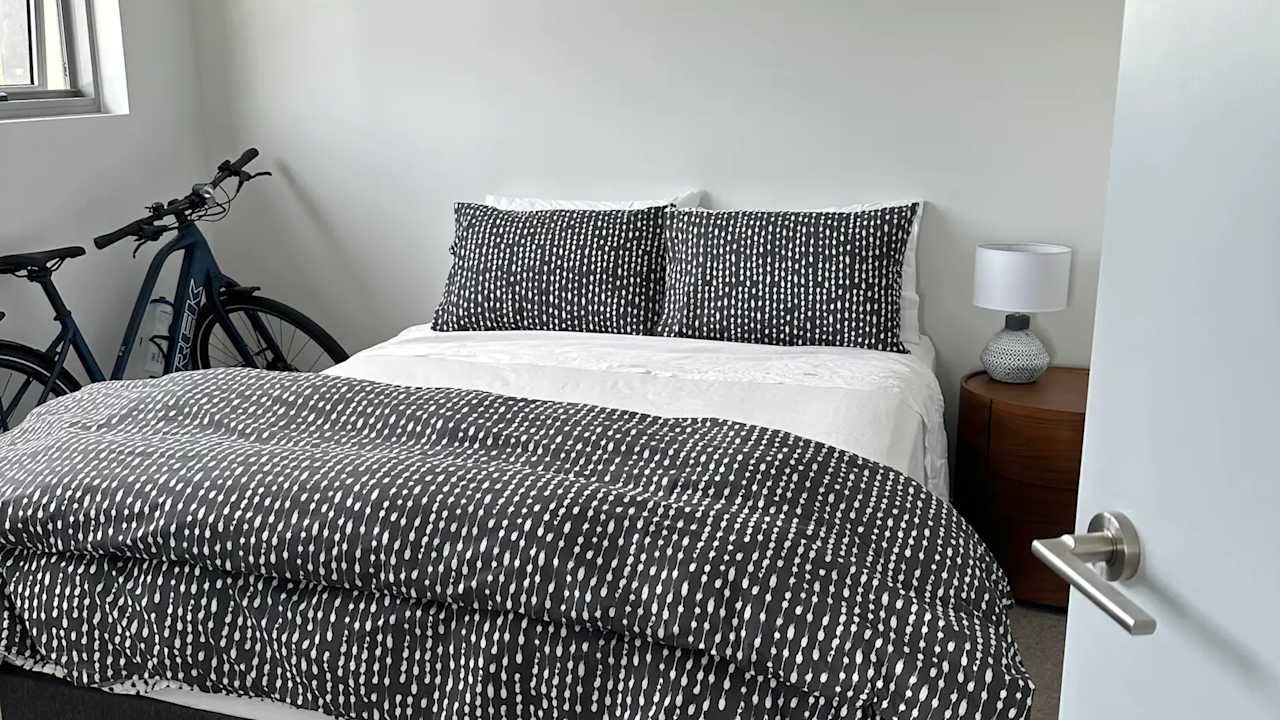 Furnished room with own bathroom