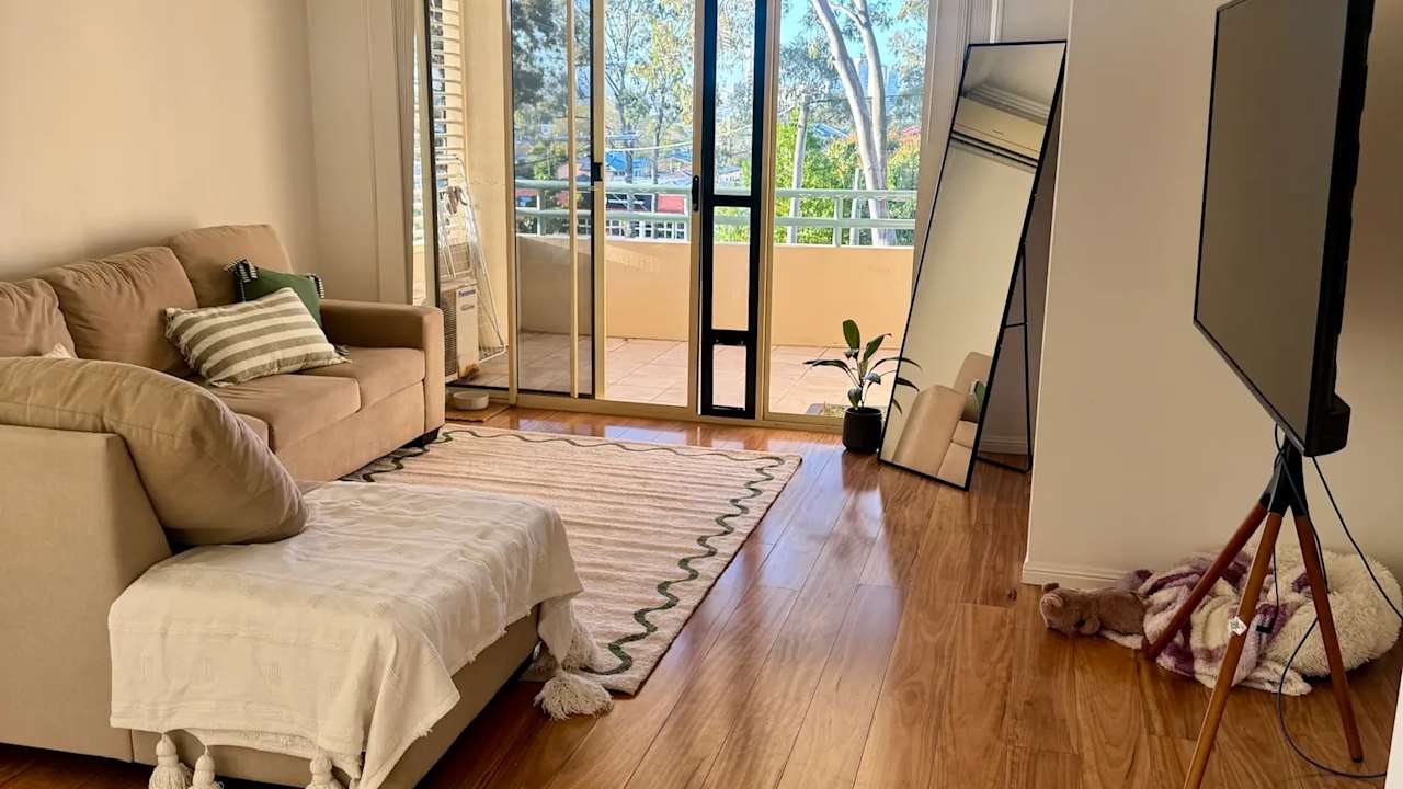 Unfurnished room with own bathroom