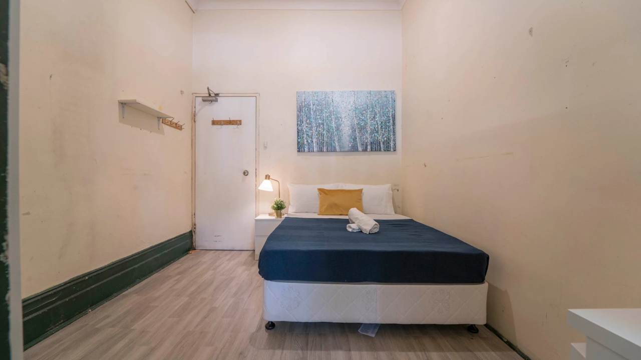 Furnished room in a share house