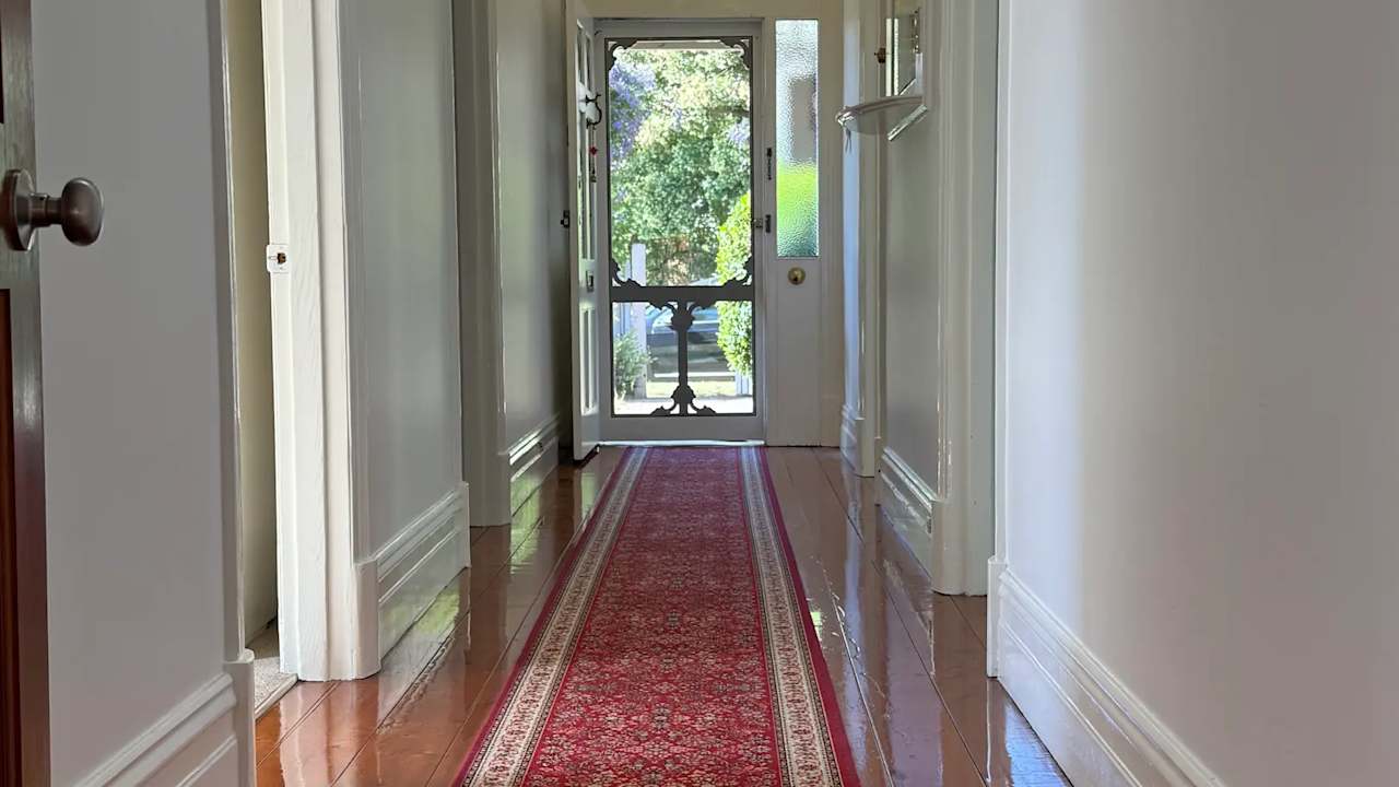 Whole property with 3 rooms for rent