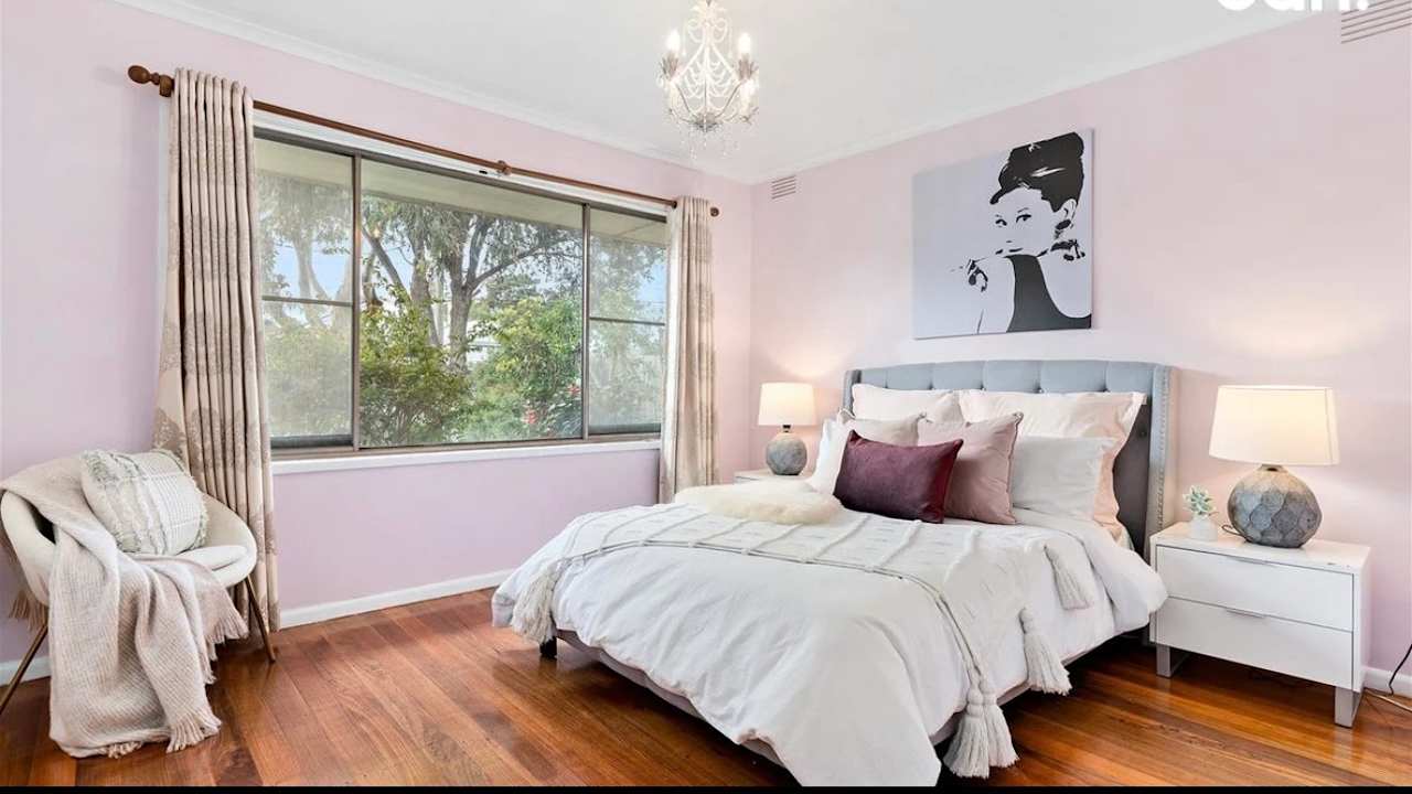 Furnished room in a share house