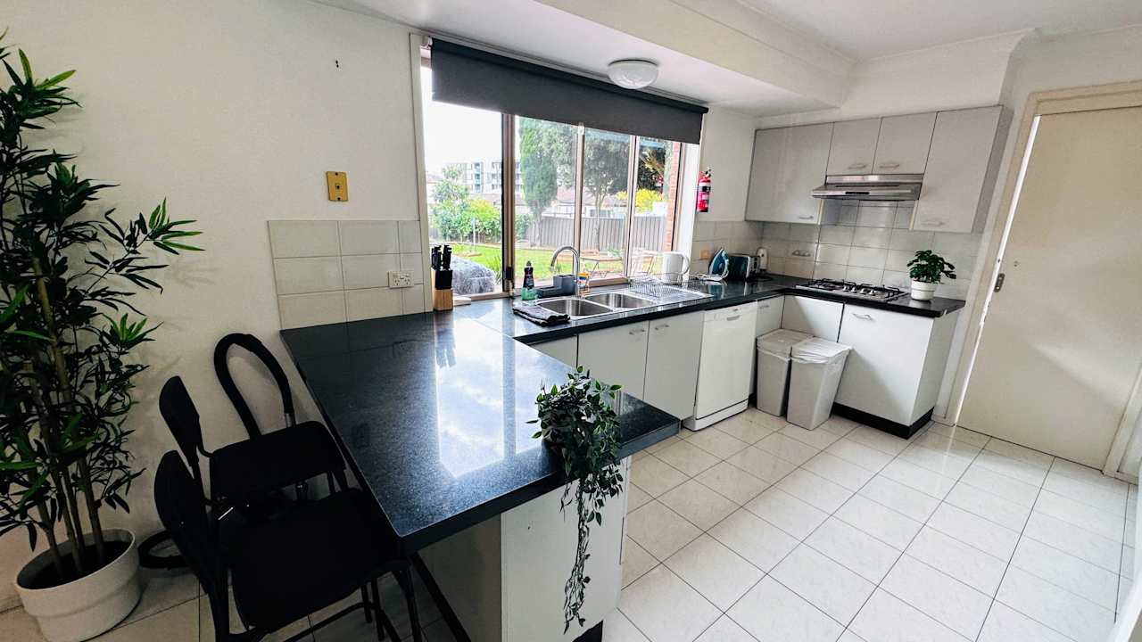 Furnished room in a share house