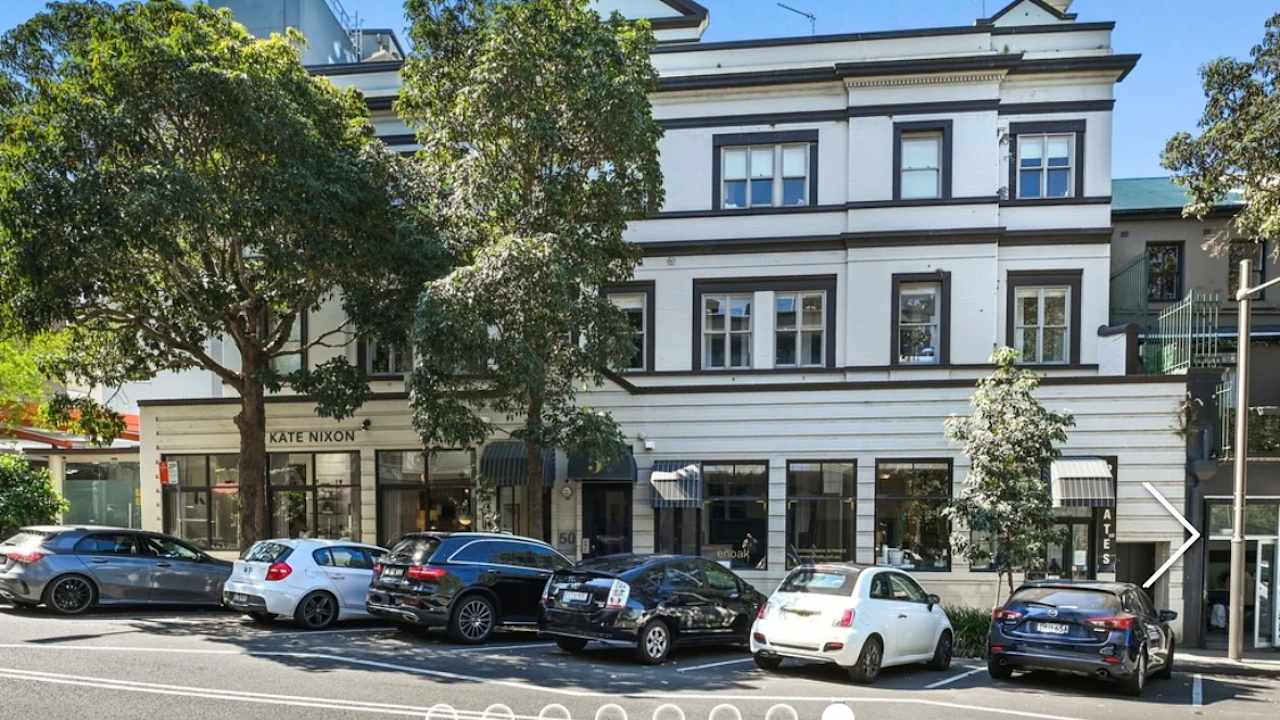 Unfurnished room in a flatshare