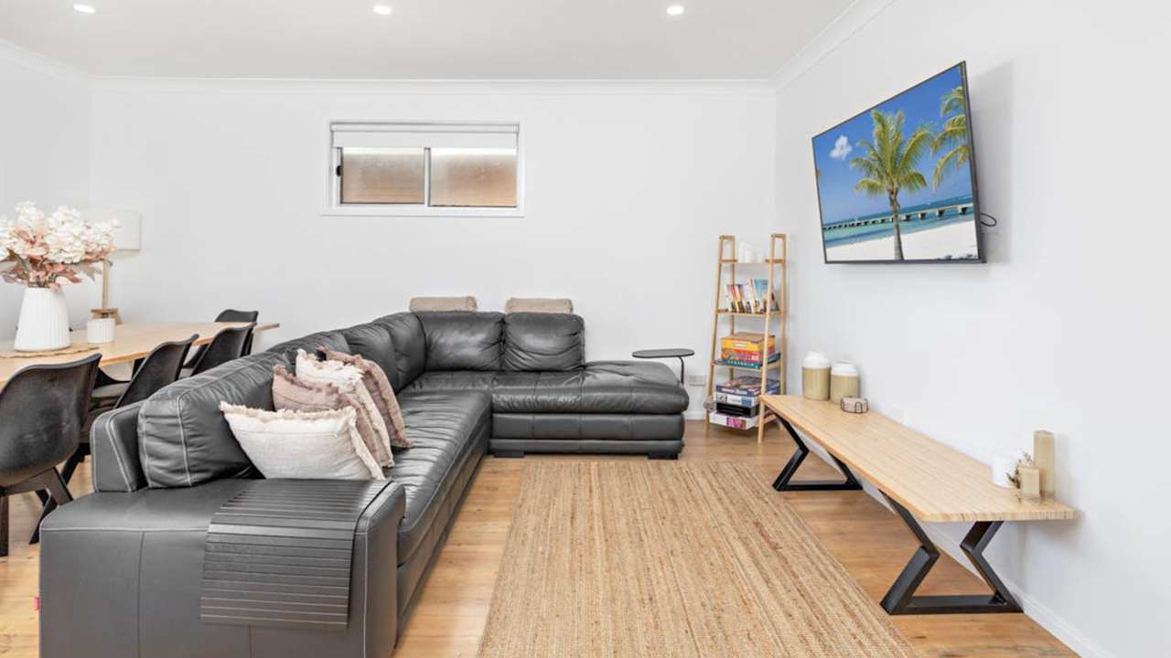 Room in a share house