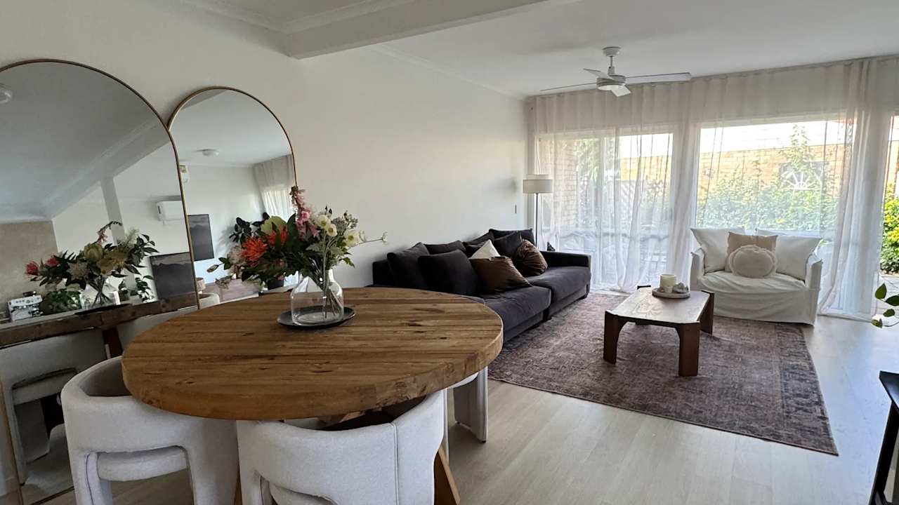 Room in a share house