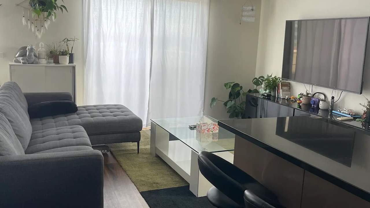 Furnished room with ensuite in a flatshare