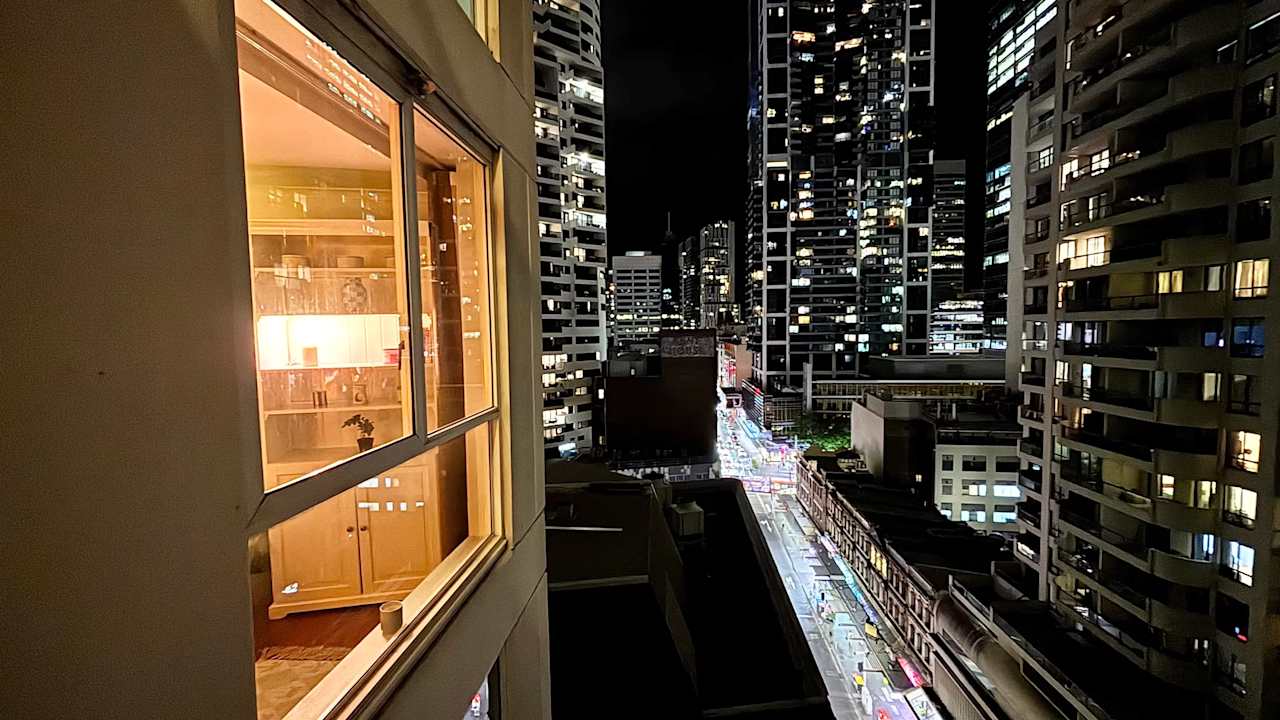 Furnished room with ensuite in a flatshare