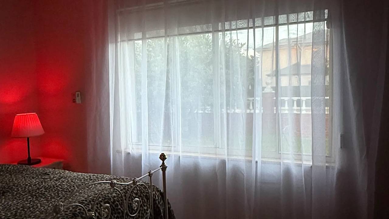 Room in a share house