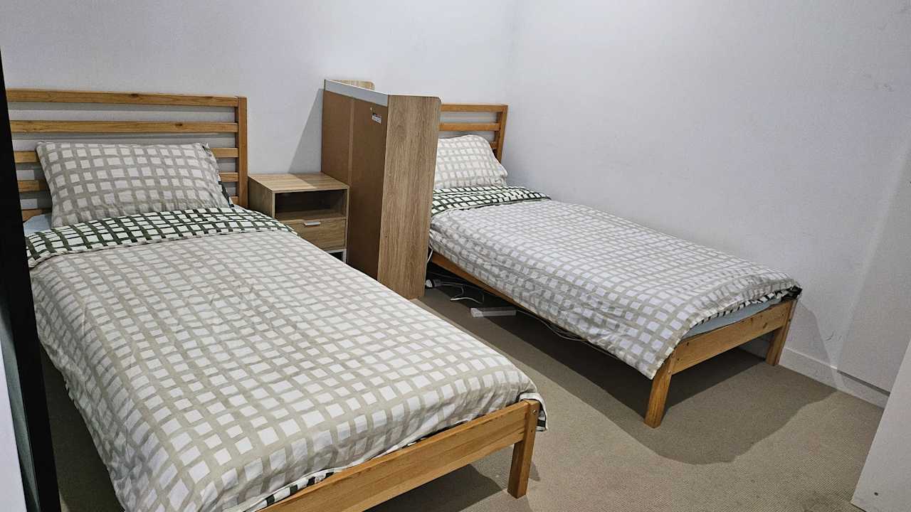 Furnished room in a flatshare