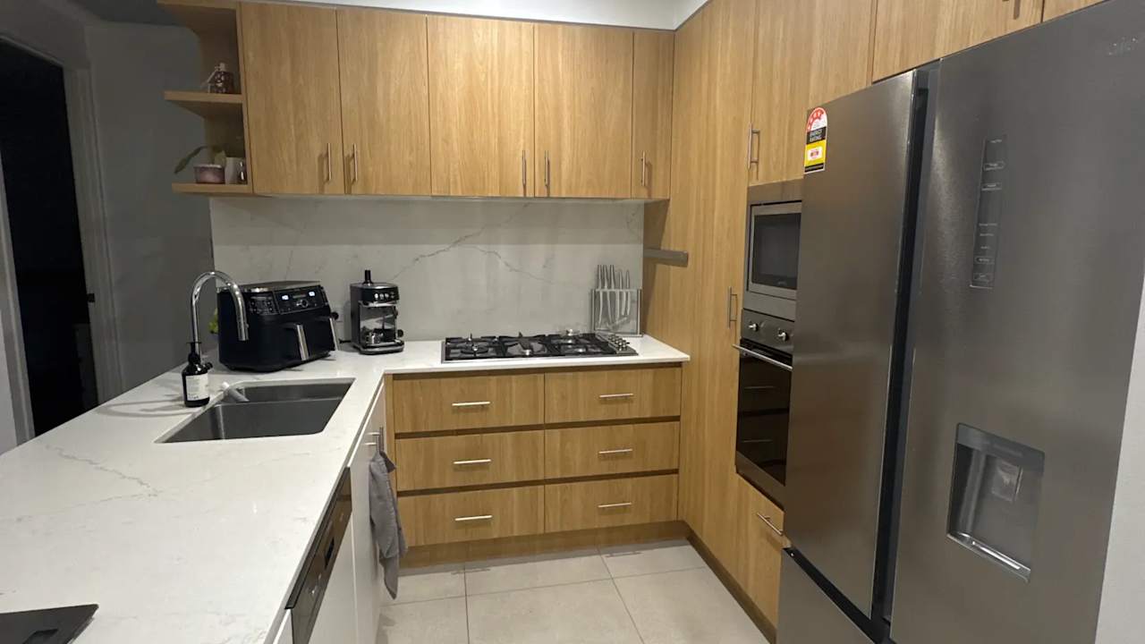 Room in a share house