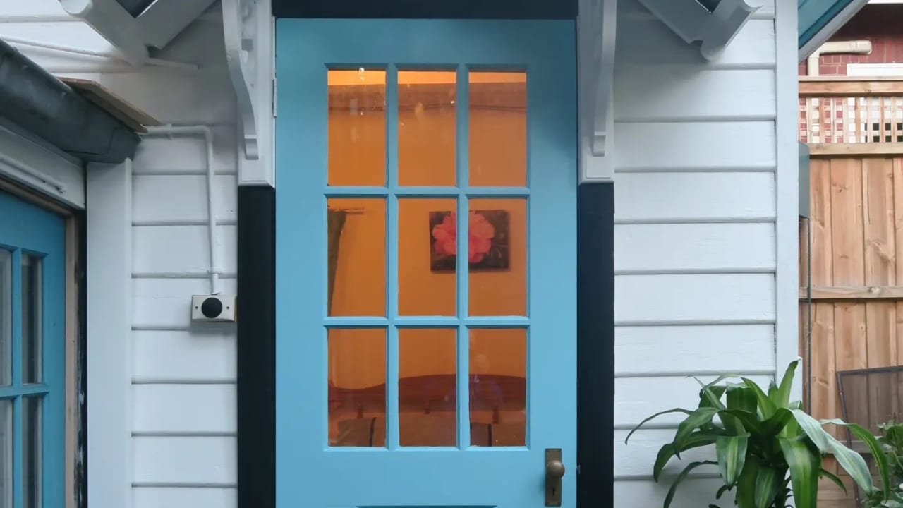Furnished room studio flat for rent