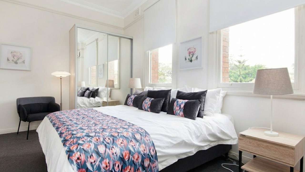 Furnished room studio flat for rent