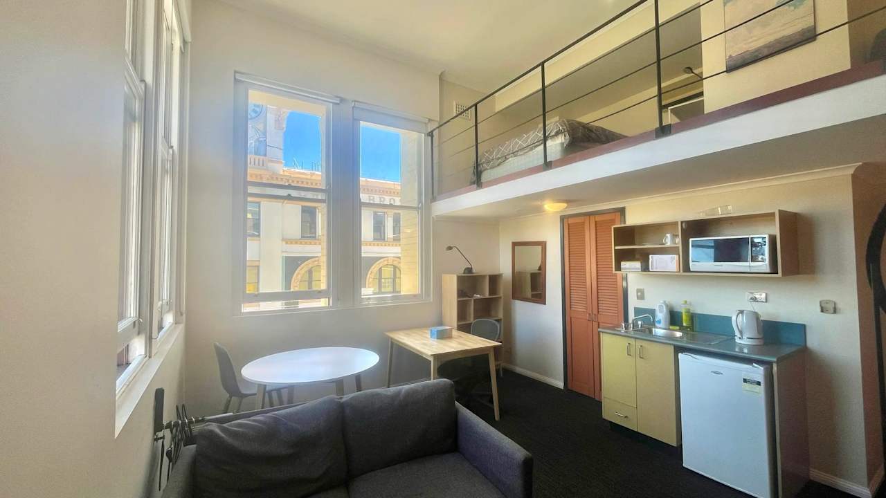 Room studio flat for rent