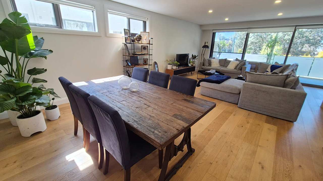 Unfurnished room with own bathroom