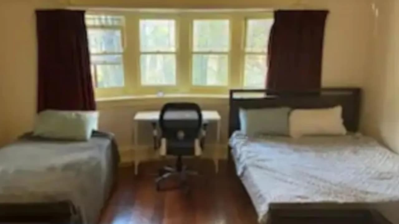 Furnished room in a share house