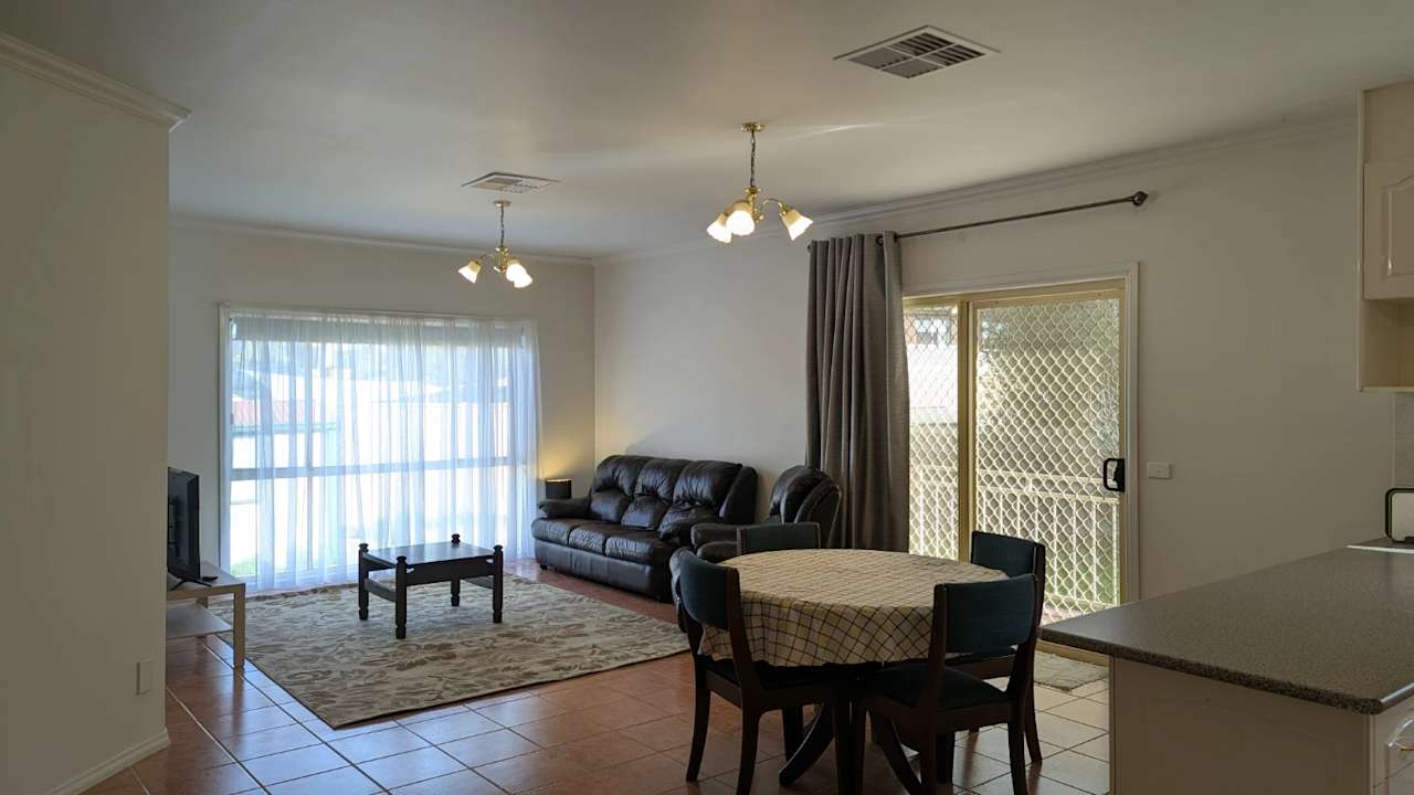 Room in a share house