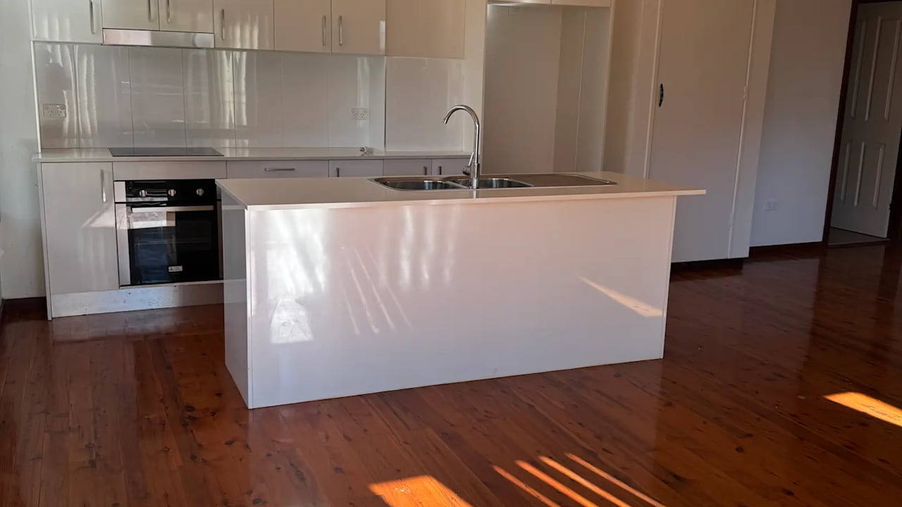 Whole property with 3 rooms for rent