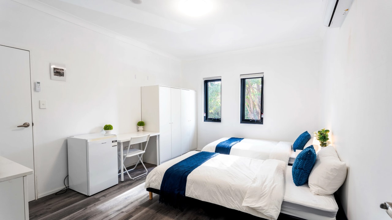 Furnished room studio flat for rent