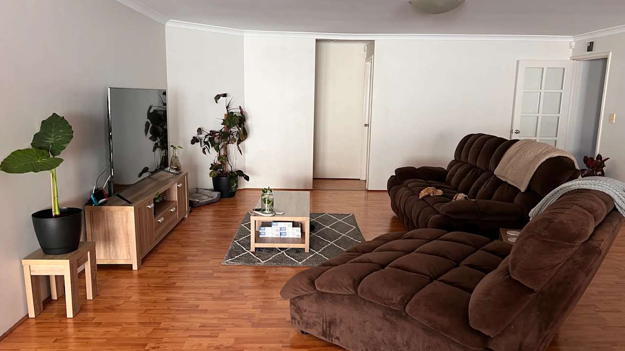 Unfurnished room in a share house