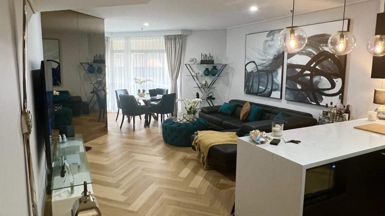 Furnished room with own bathroom