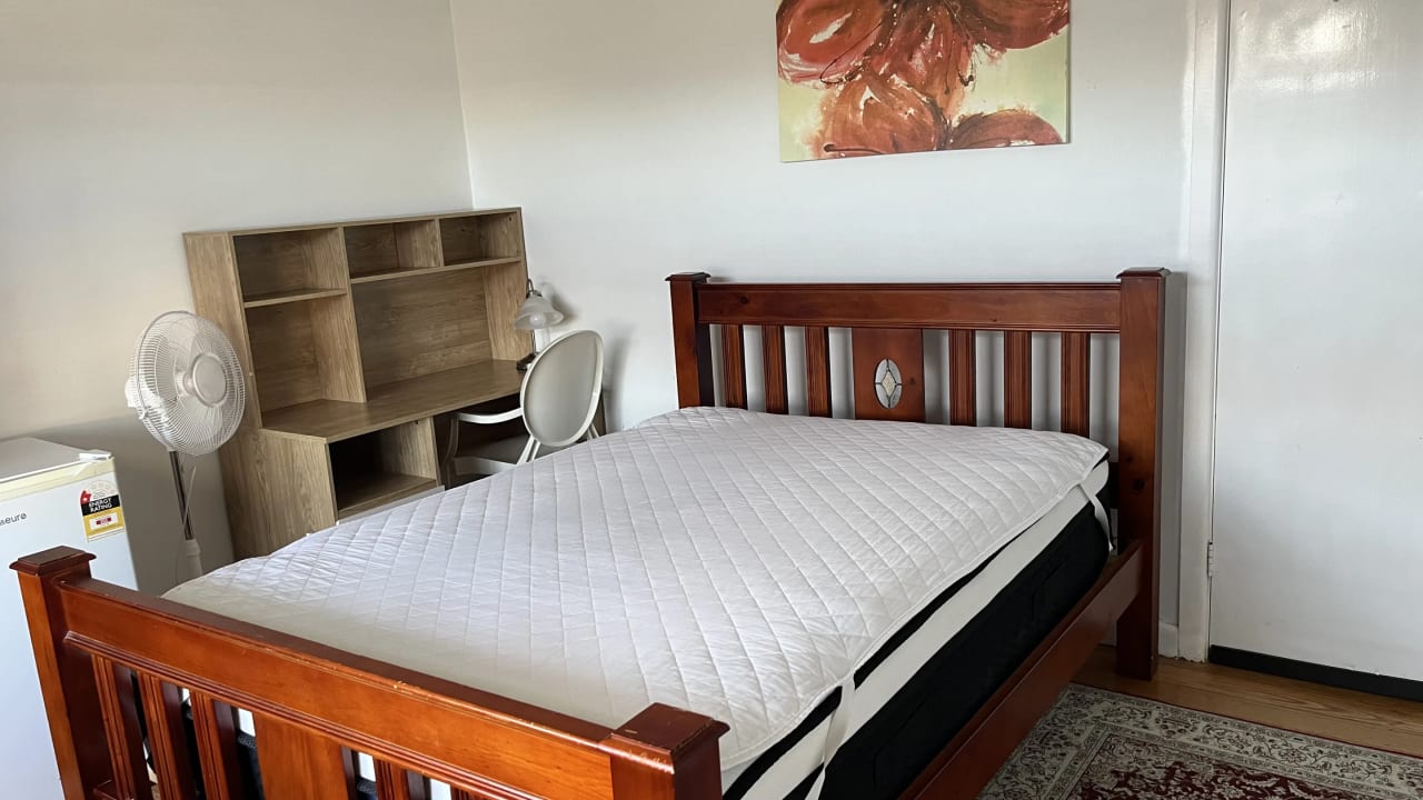 Whole property with 4 rooms for rent