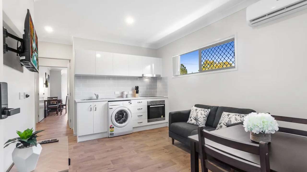 Furnished room studio flat for rent