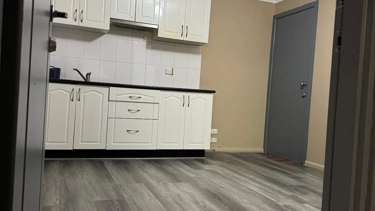 Furnished room with own bathroom