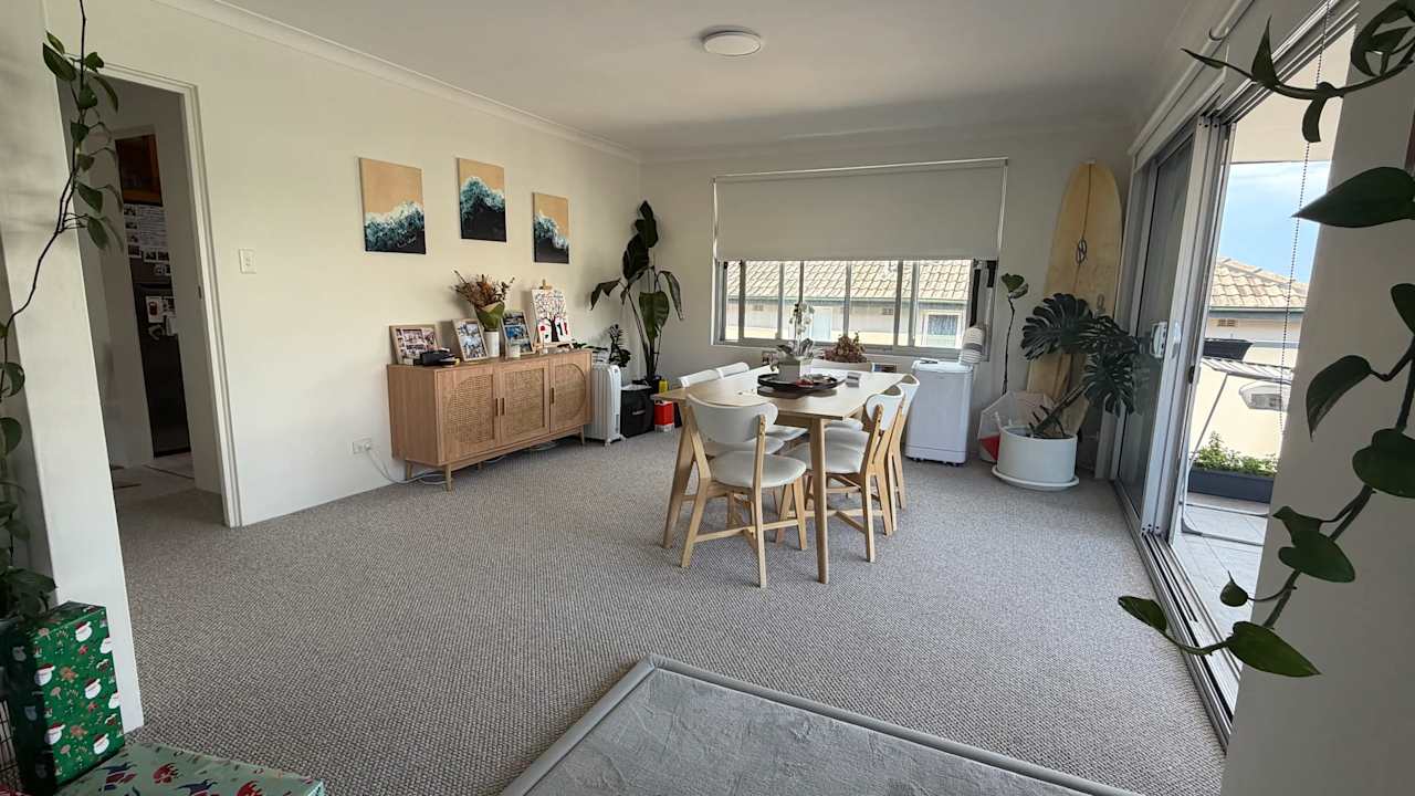 Furnished room in a flatshare