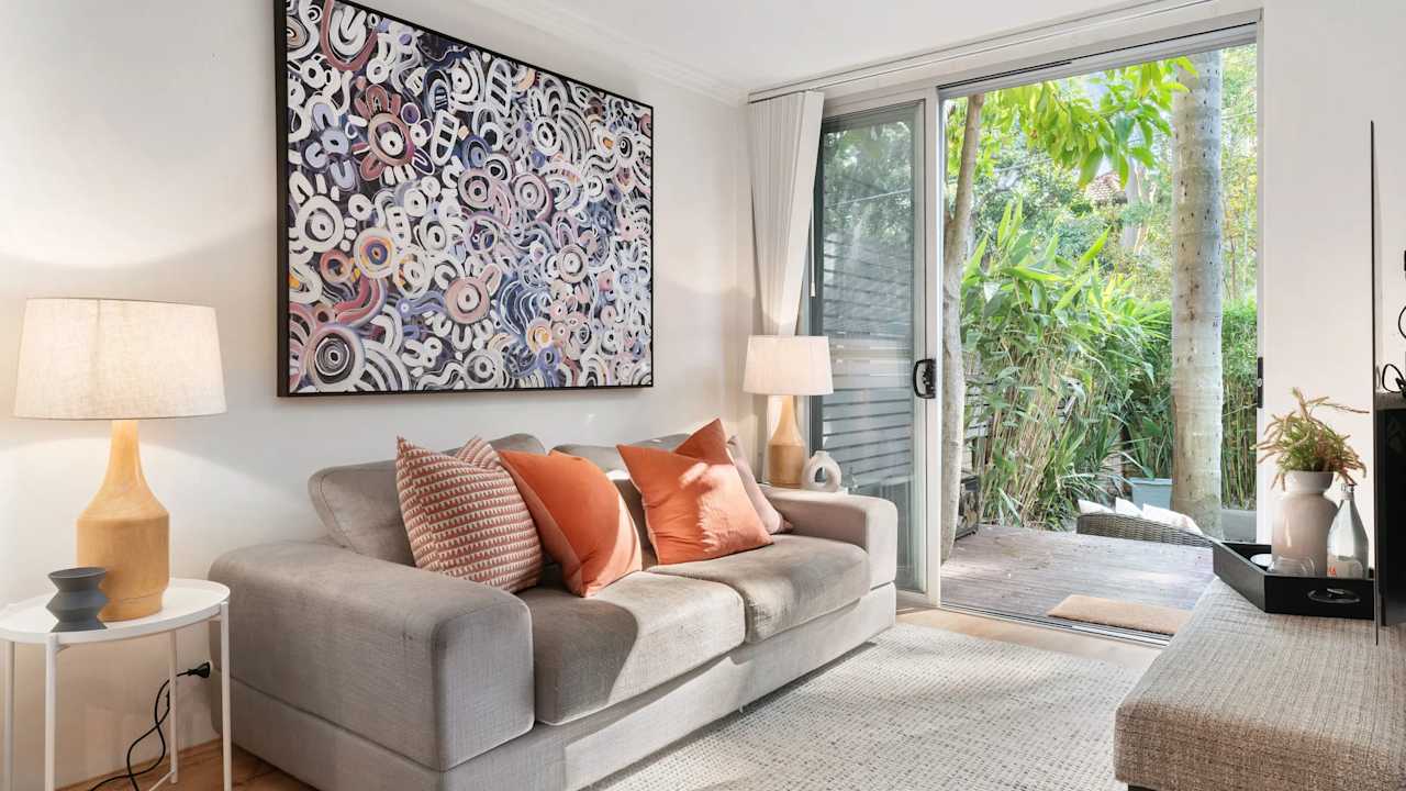 Whole property with 2 rooms for rent