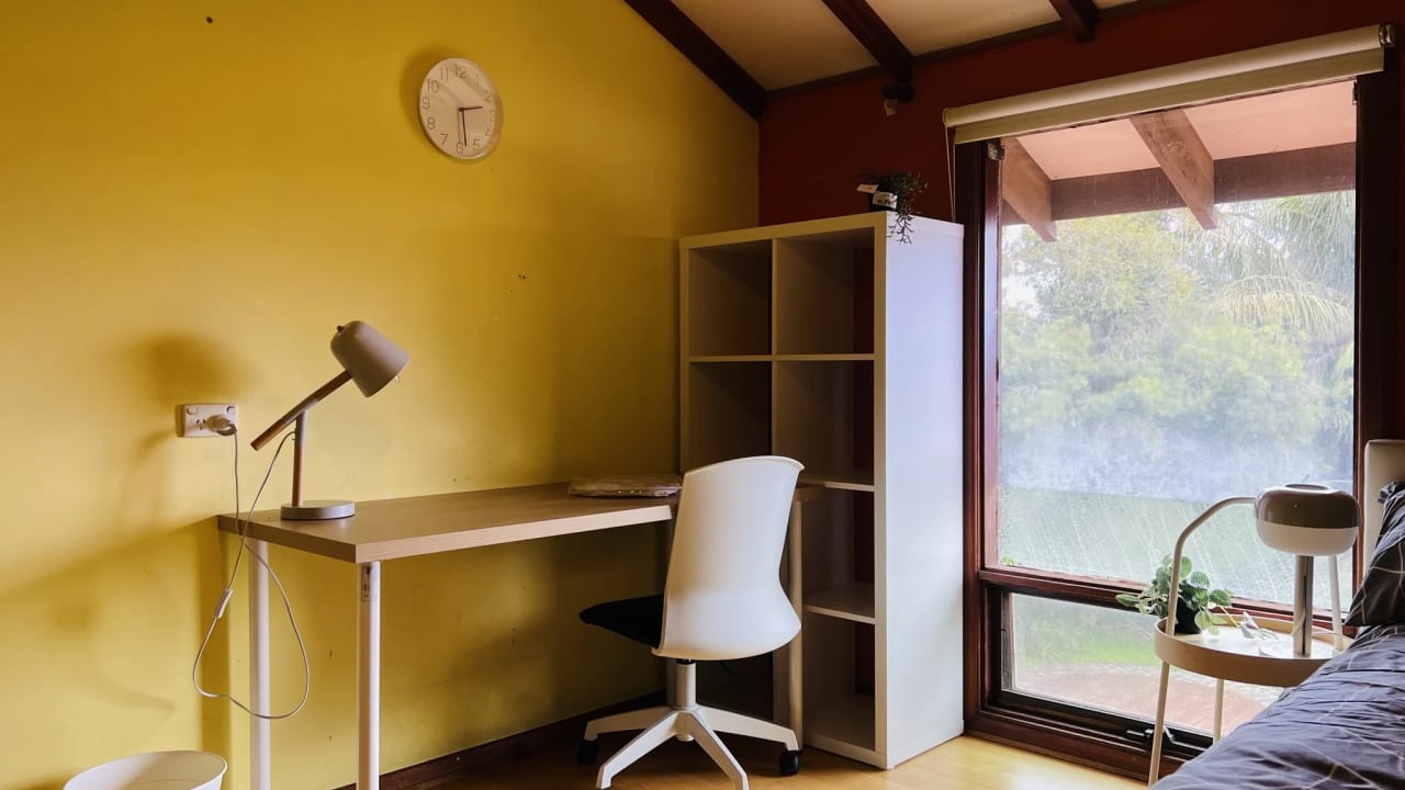 Furnished room in a share house