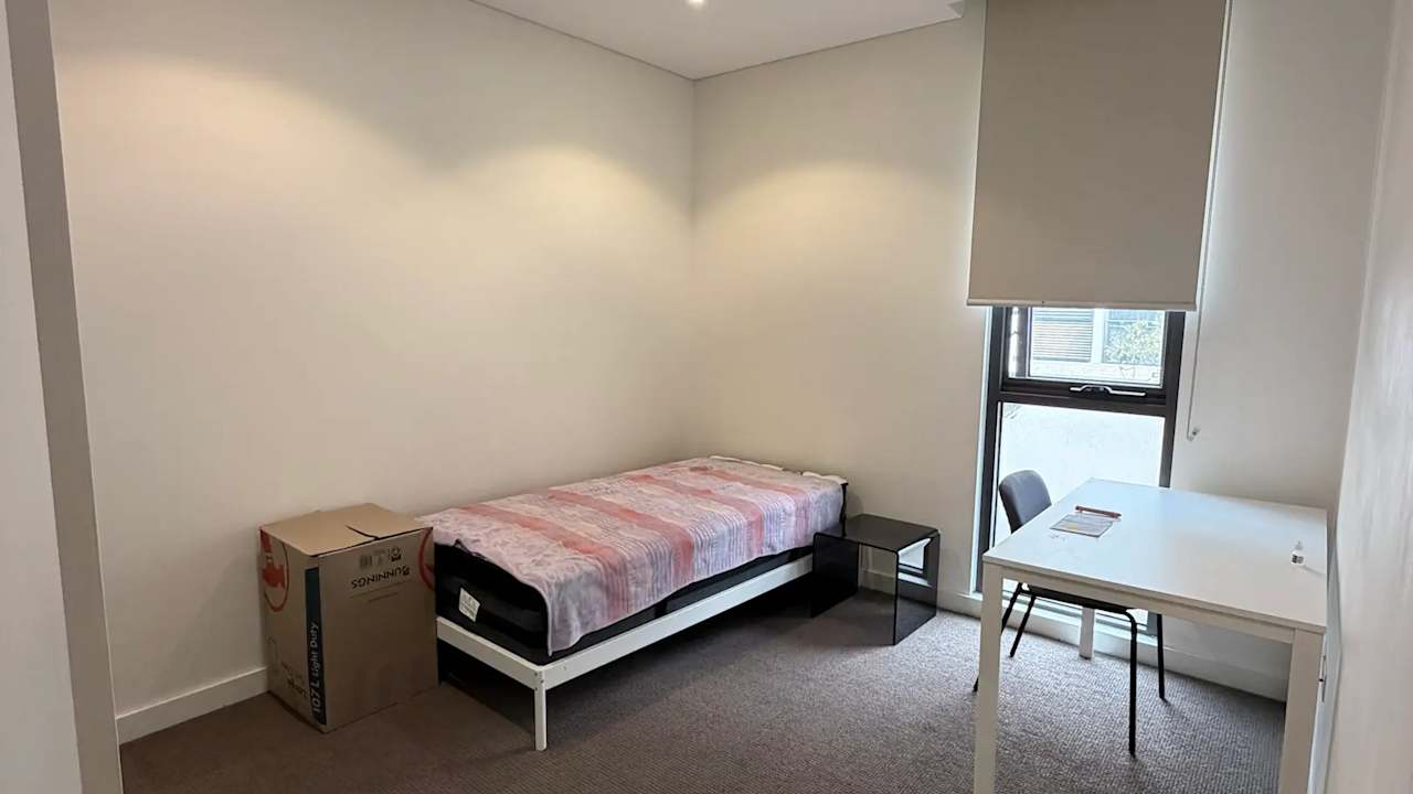 Furnished room with own bathroom