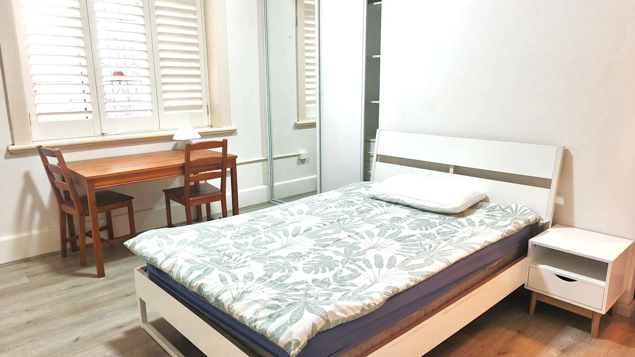 Furnished room in a share house