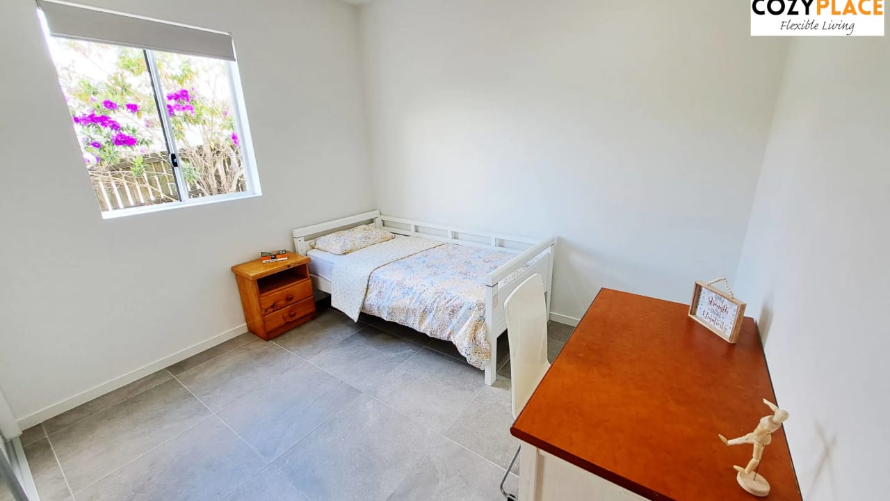 Furnished room in a share house