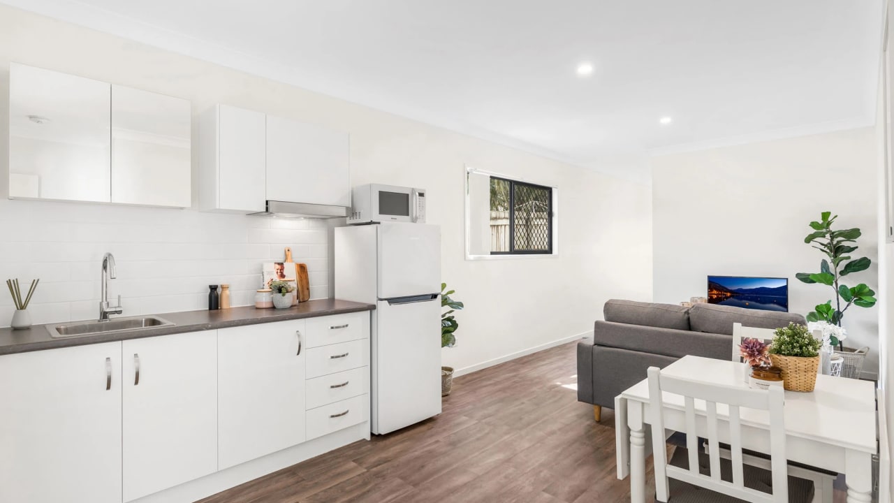 Furnished room studio flat for rent