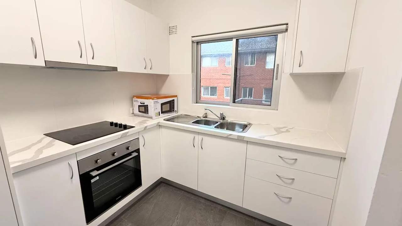 Whole property with 2 rooms for rent