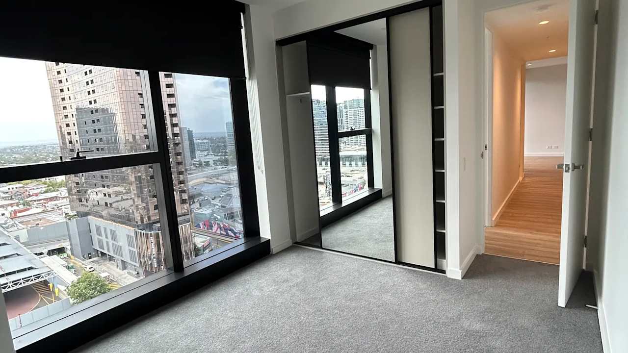 Unfurnished room in a flatshare