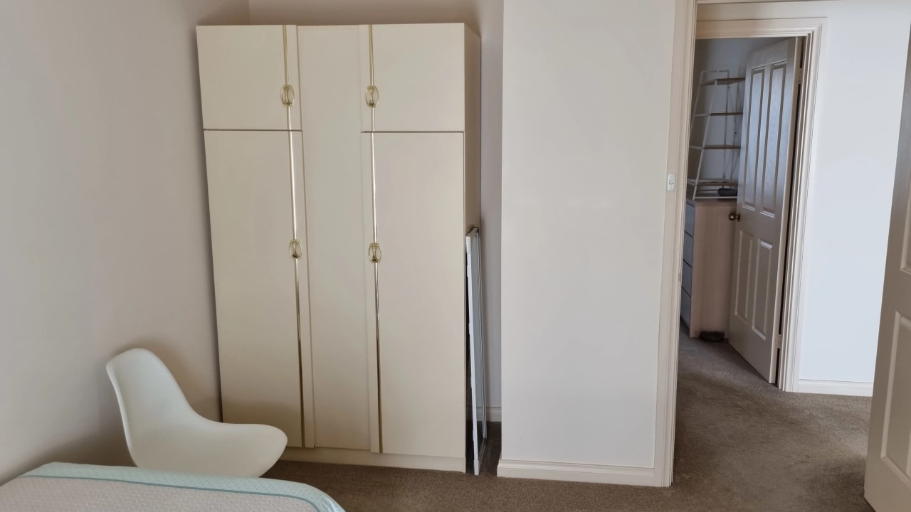 Furnished room in a share house