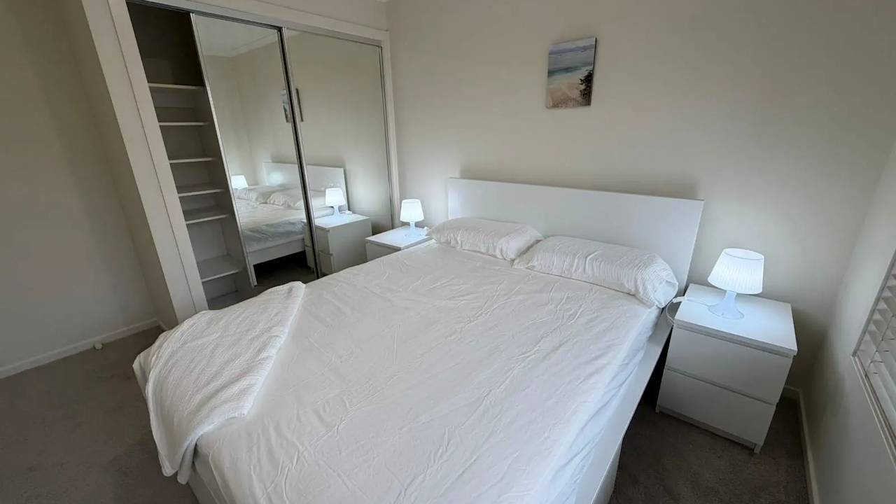 Furnished room in a share house
