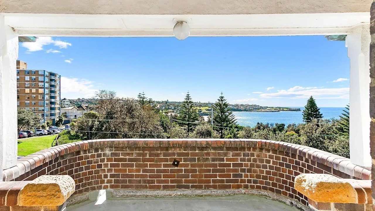 Unfurnished room in a flatshare