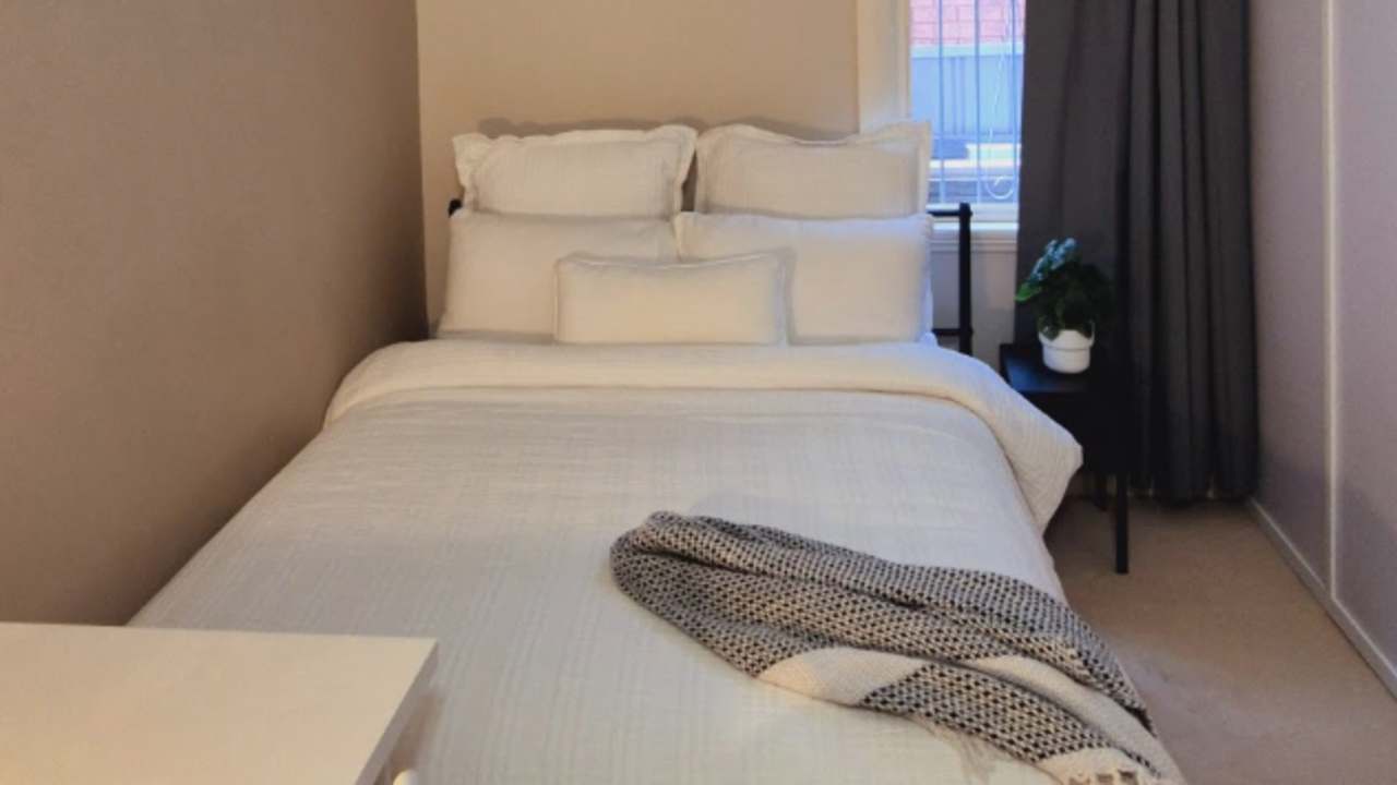 Furnished room in a flatshare