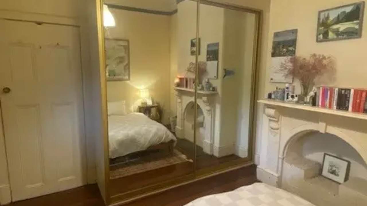Unfurnished room in a share house