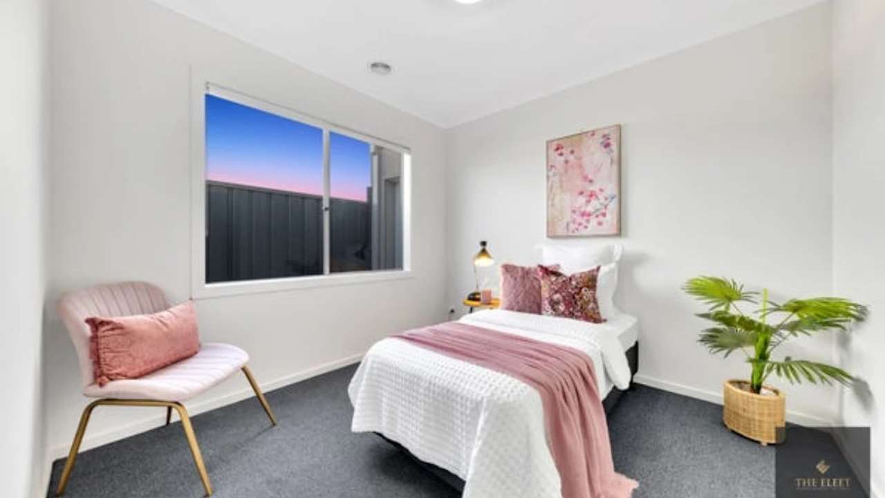 Room in a share house