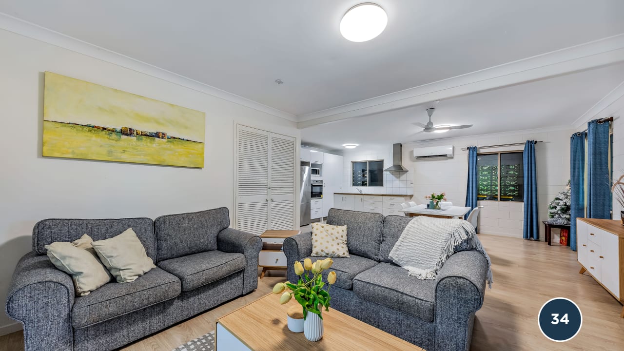 Furnished room in a share house