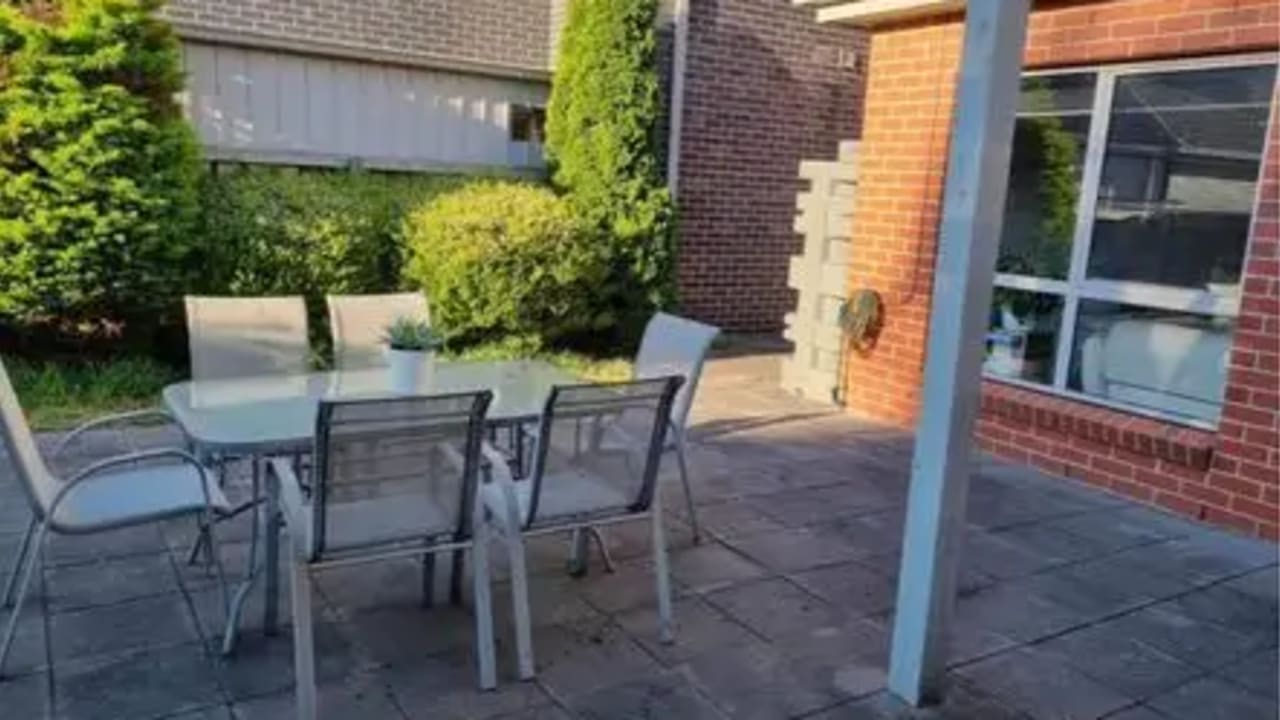 Unfurnished room in a share house