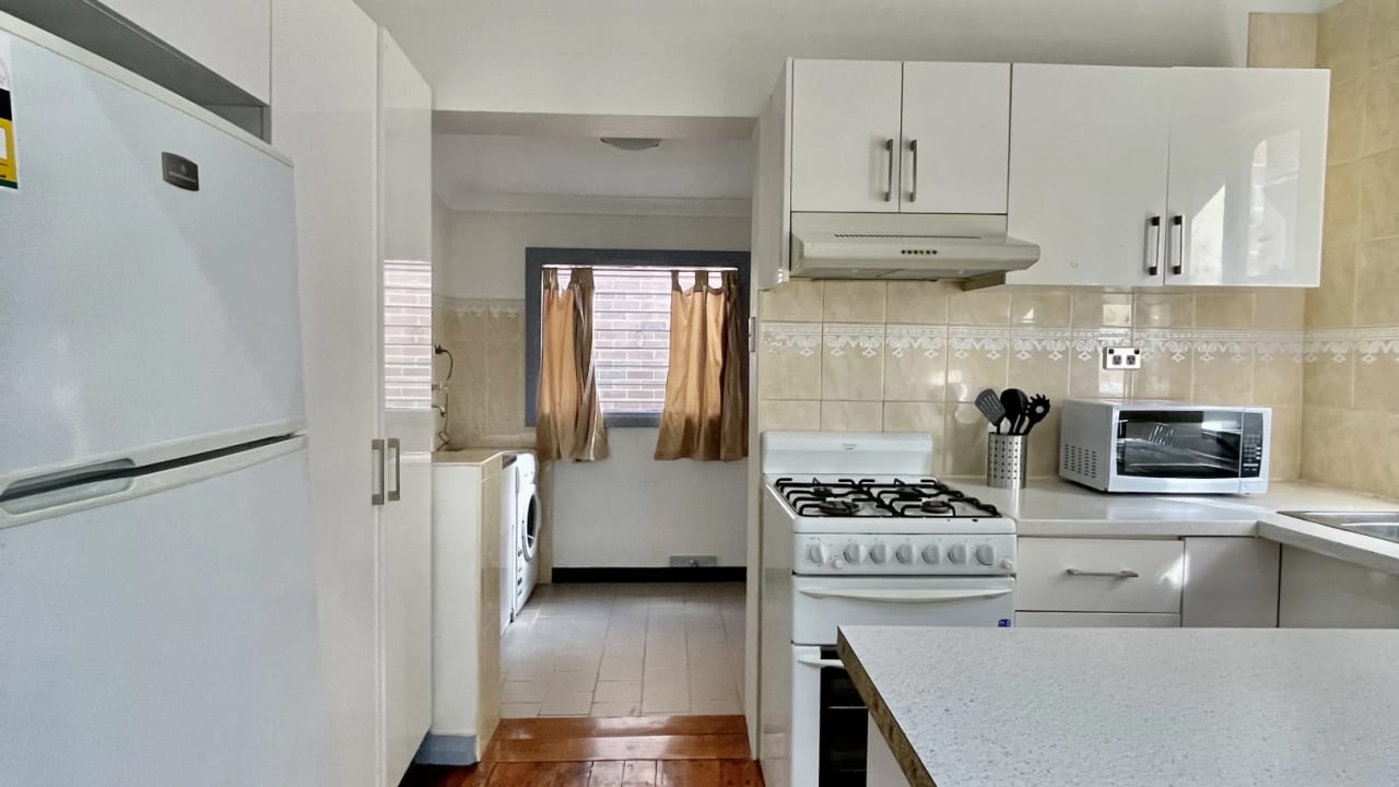 Furnished room in a share house