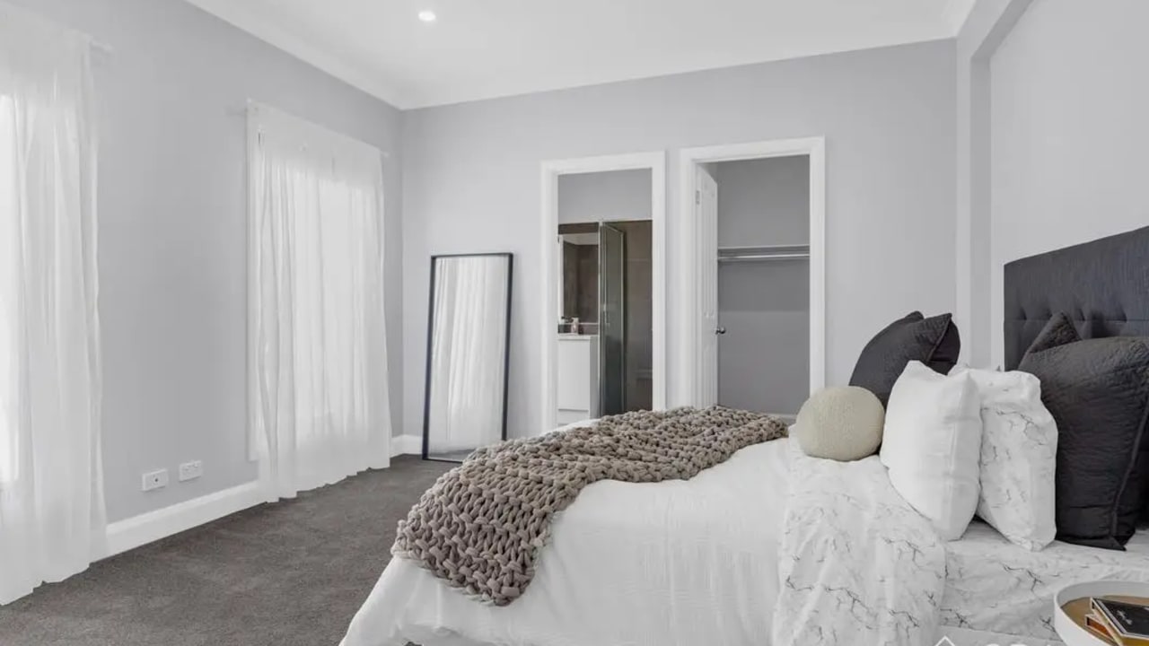 Furnished room with ensuite in a share house