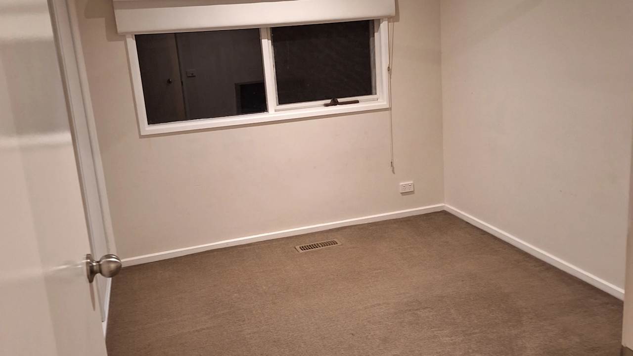 Unfurnished room in a share house